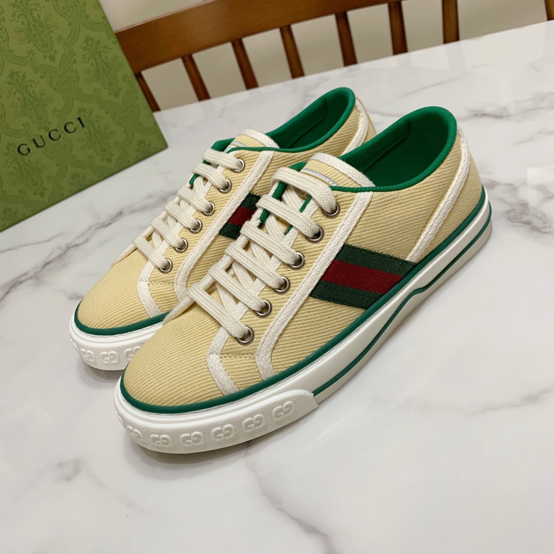 Gucci shoe97