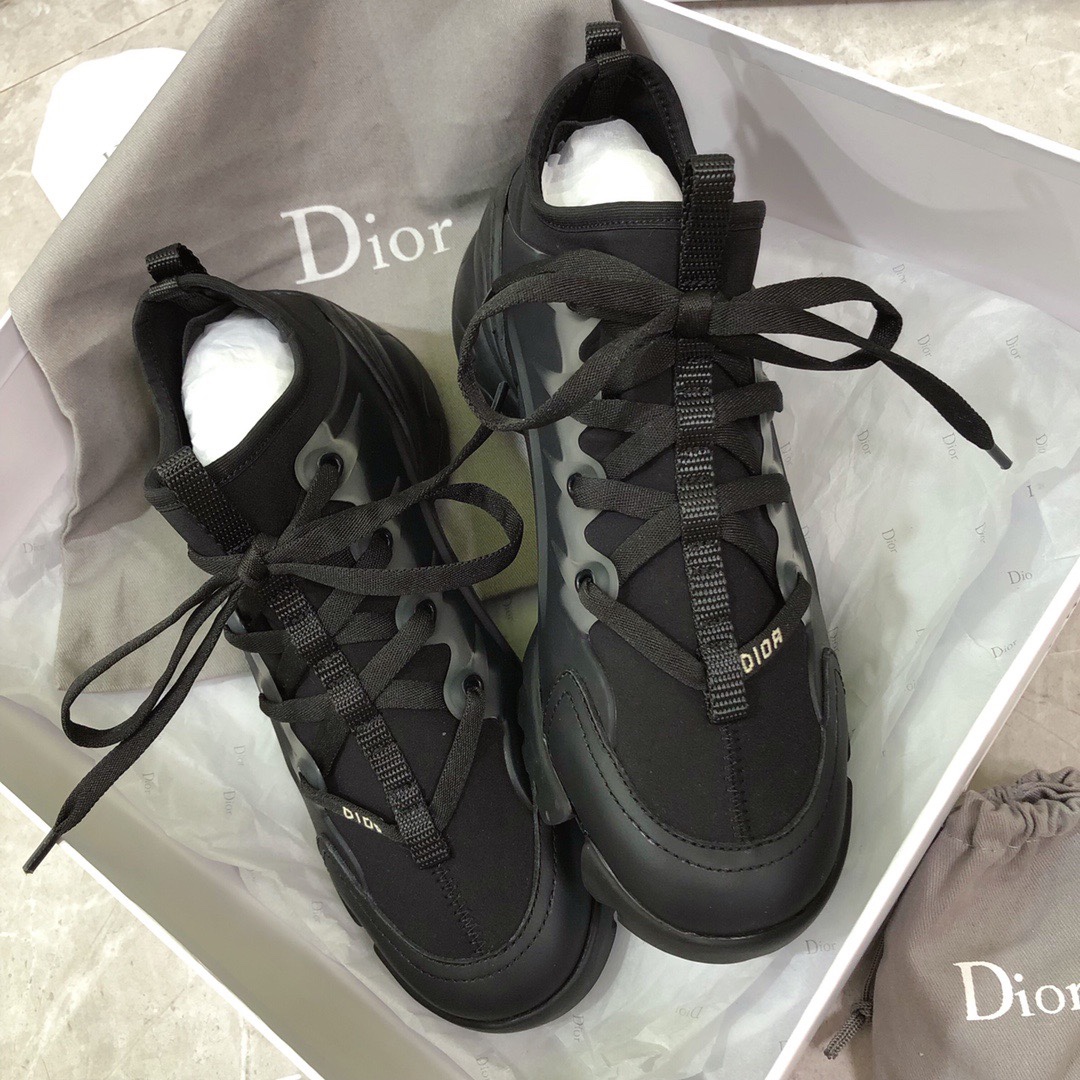 Dior shoes371