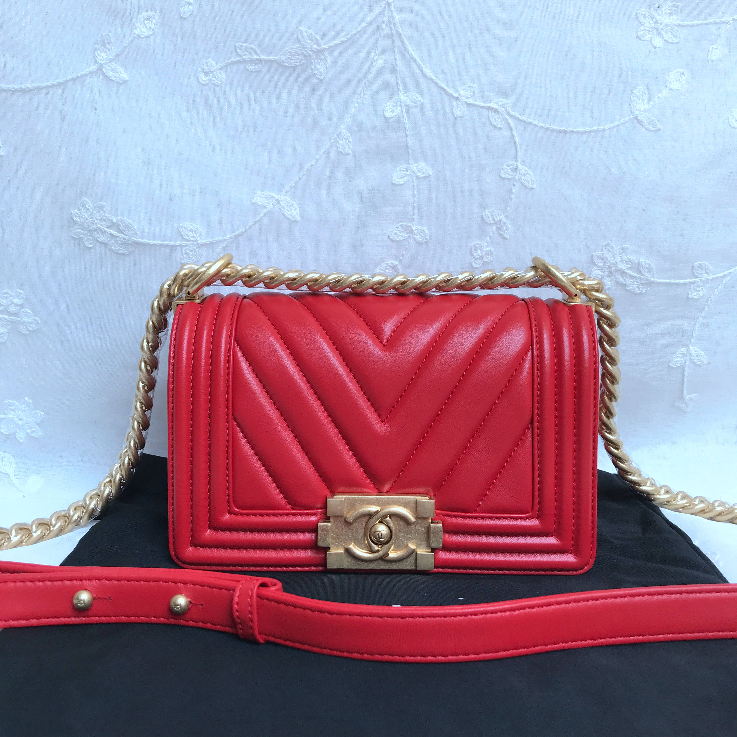 SMALL SMALL BOY HANDBAG A67085