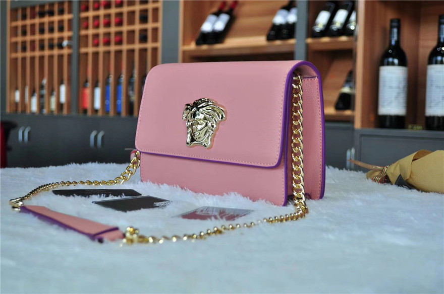 Versace AAA Quality Messenger Bags #597623