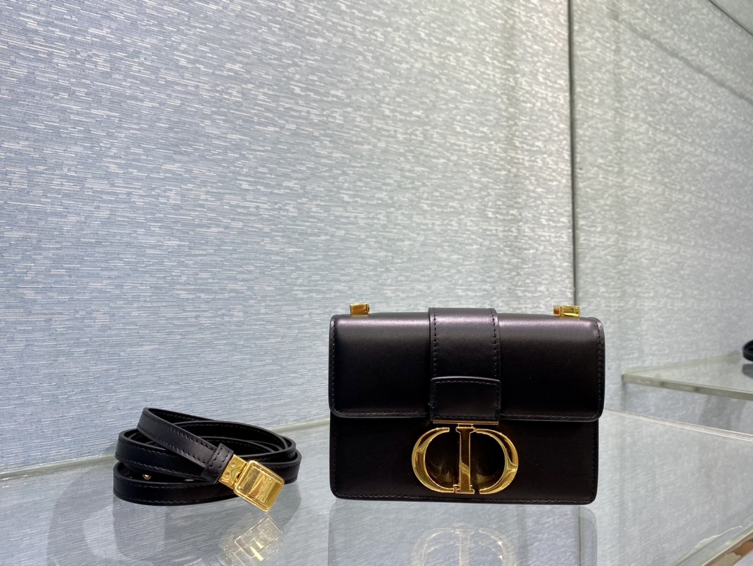 DIOR MINI 30 MONTAIGNE BAG