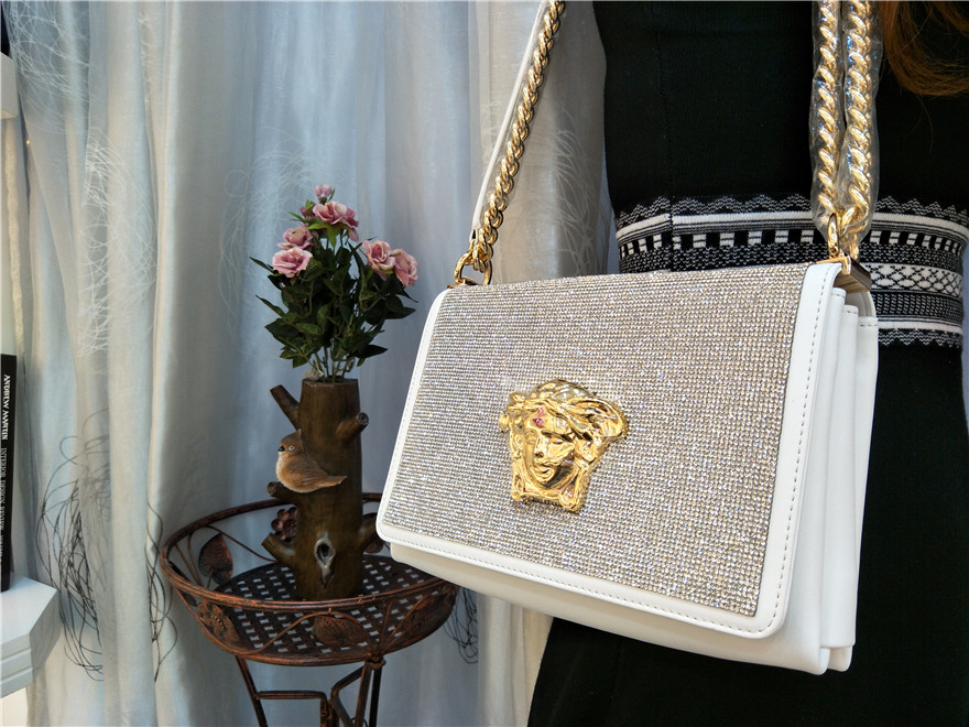 Versace AAA Quality Messenger Bags #596813