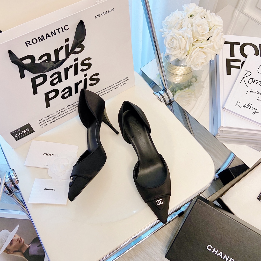 Chanel Shoes301