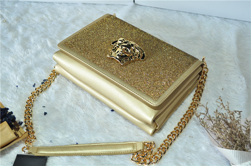 Versace AAA Quality Messenger Bags #596815