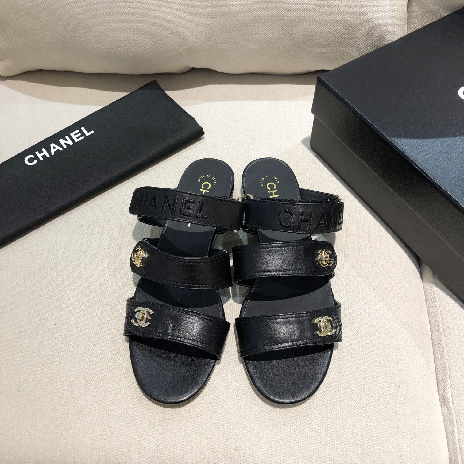 Chanel Shoes342