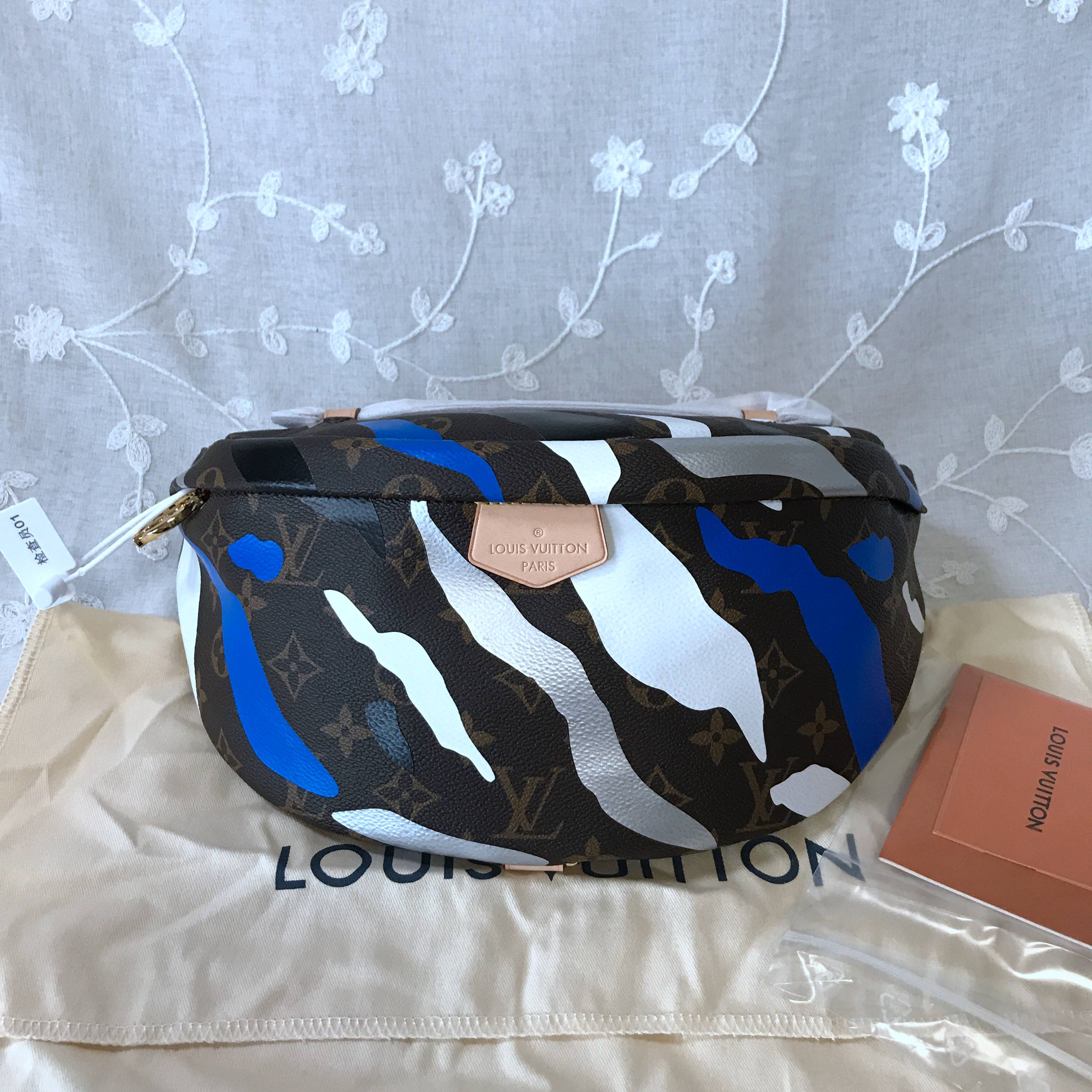 LV BUMBAG M43644