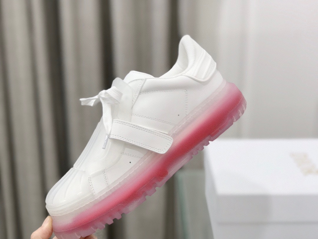Dior shoes302