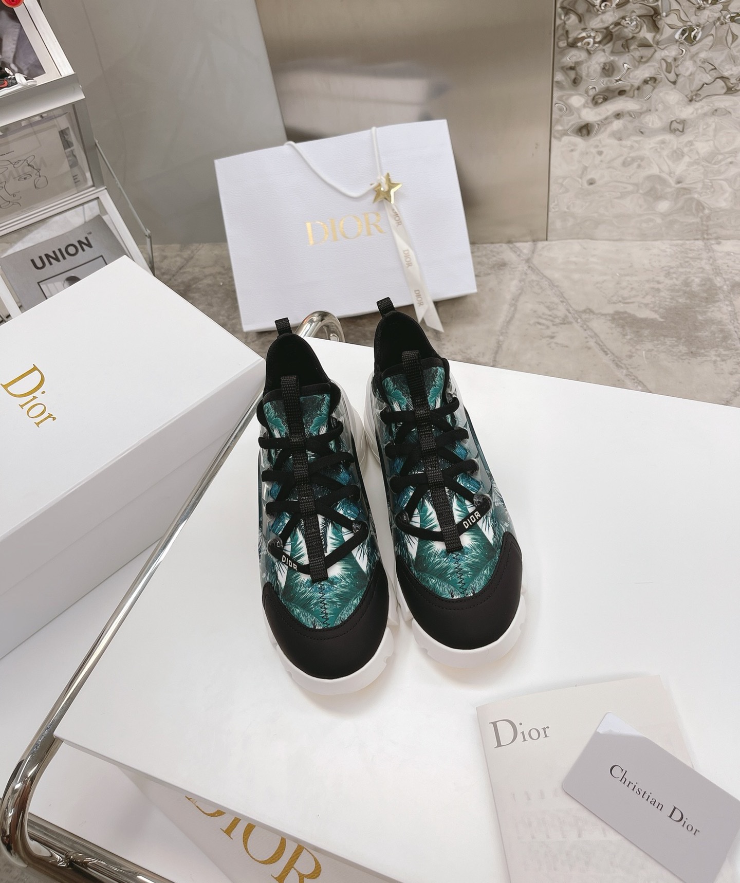 Dior shoes399