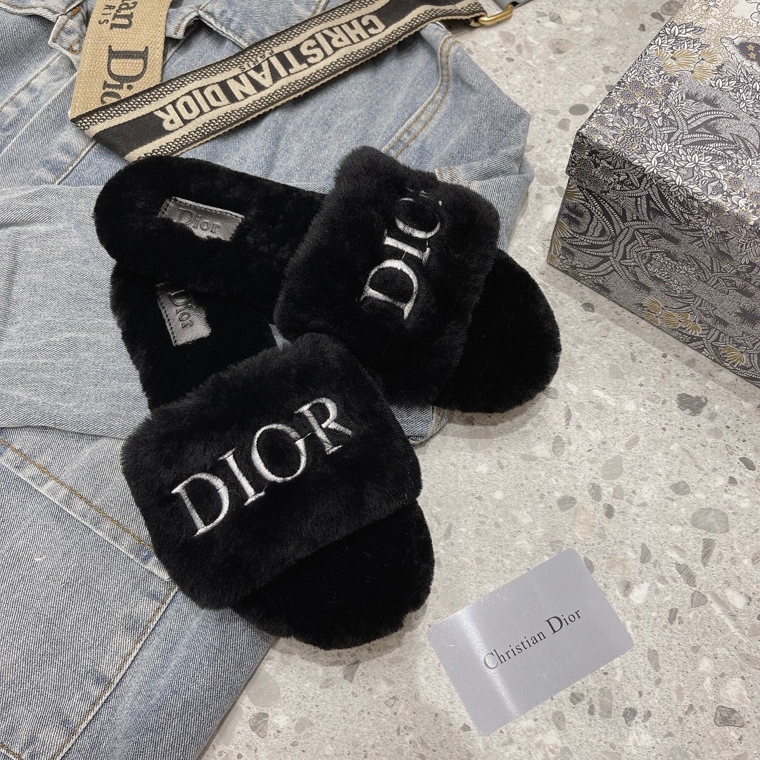 Dior shoes68