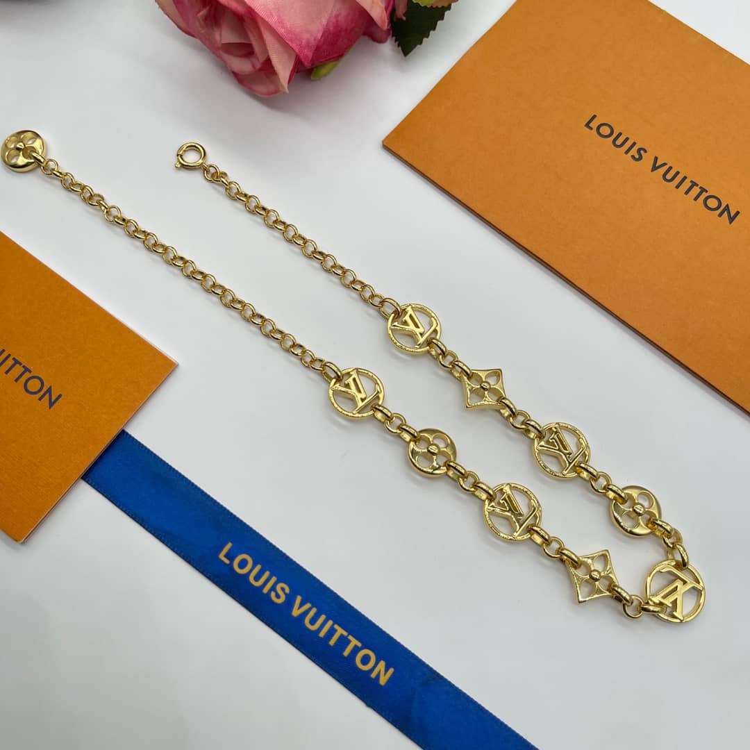 Wholesale Louis Vuitton AAA+ Necklace