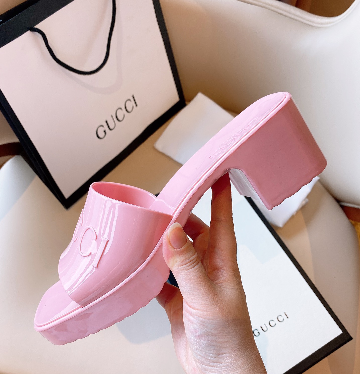 Gucci shoe308