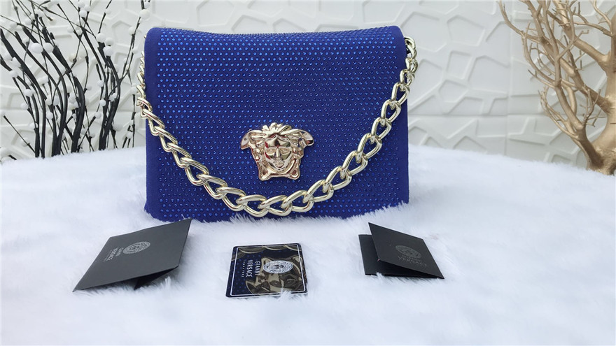 Versace AAA Quality Wallets #596657