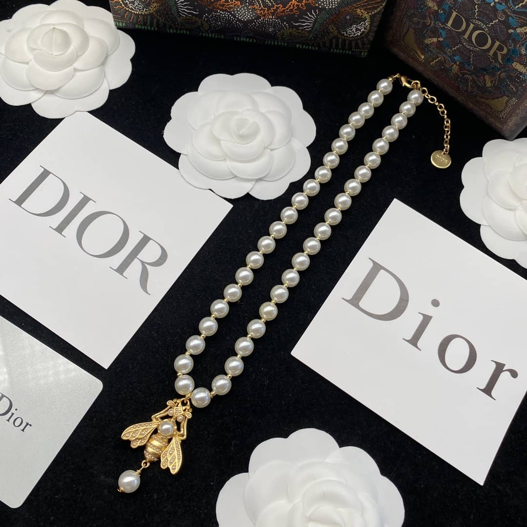 7 Star Dior Necklace