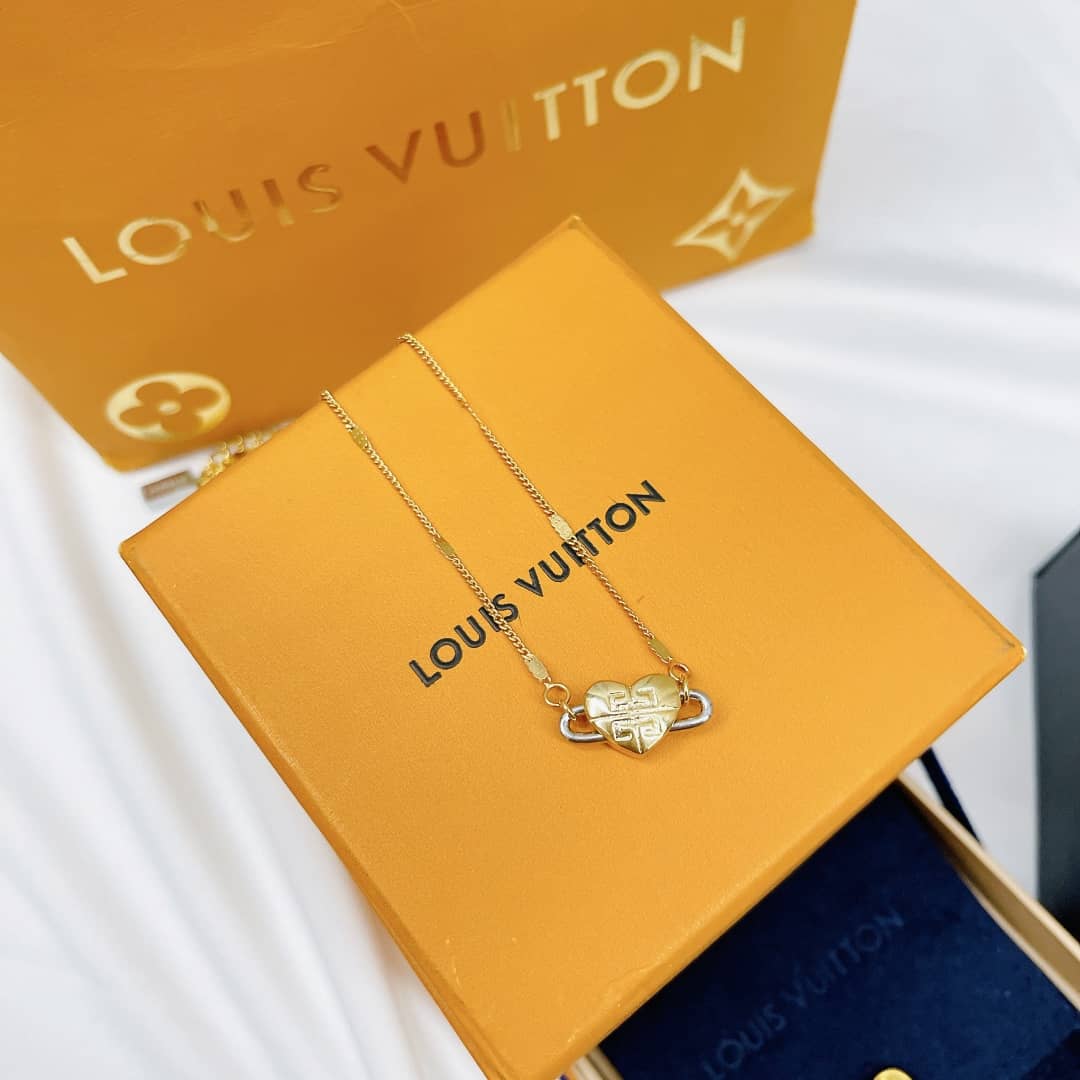 Wholesale Louis Vuitton AAA+ Necklace
