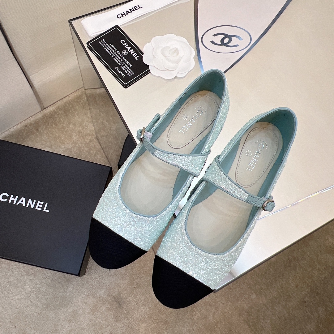 Chanel Shoes141