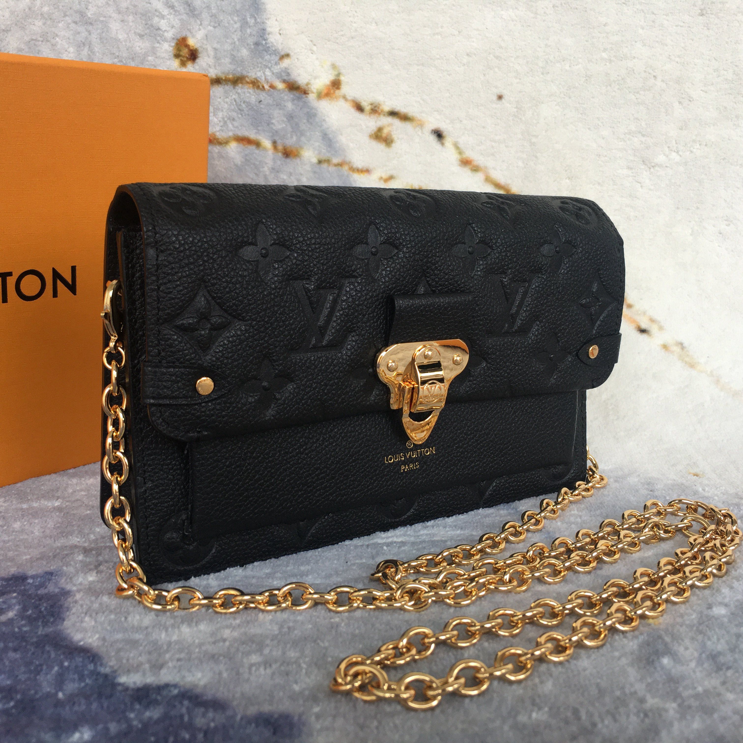 LV VAVIN CHAIN WALLET M67839