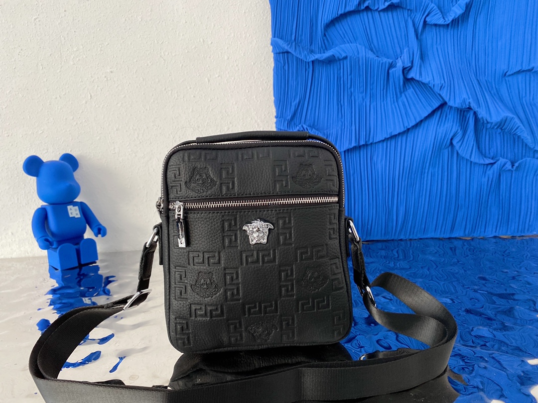 Versace #54983 Men Fashion Messenger Bags