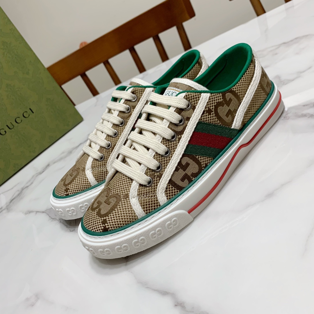Gucci shoe105