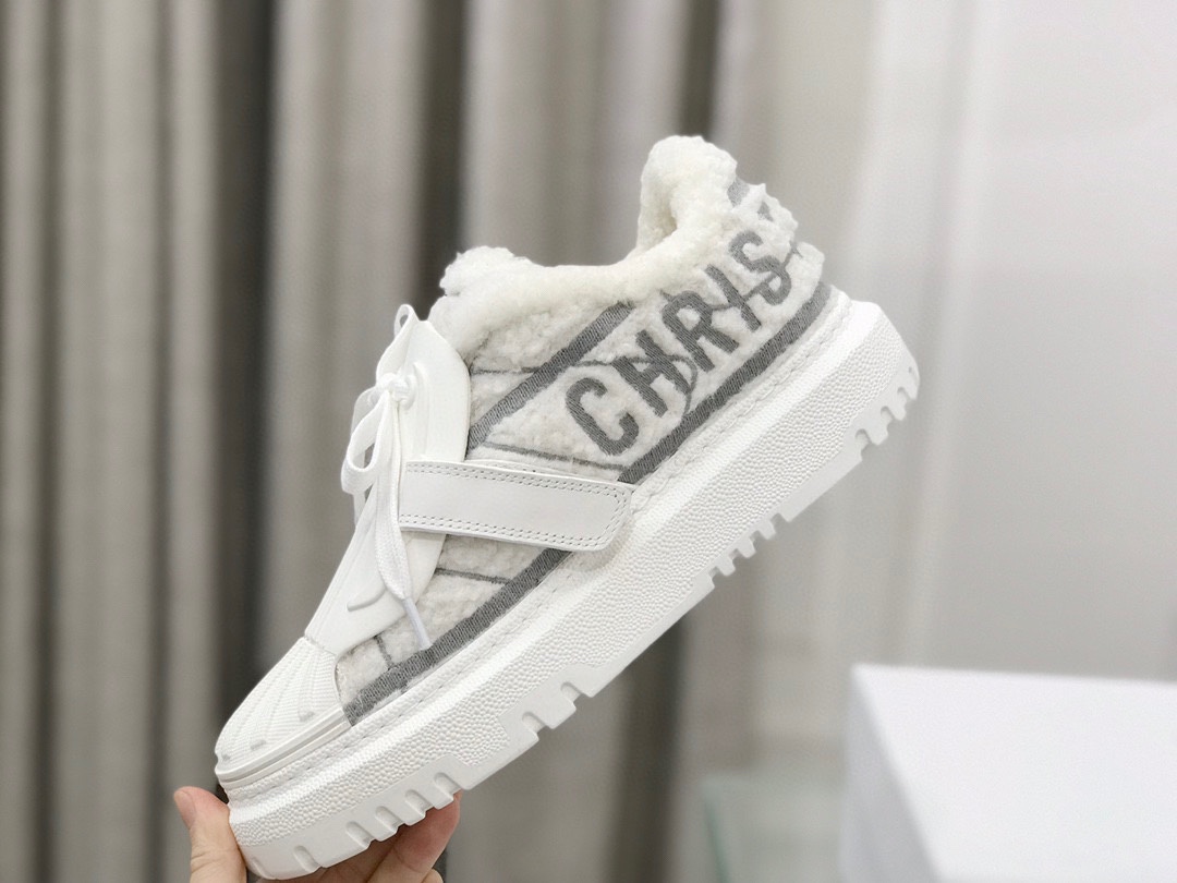 Dior shoes287