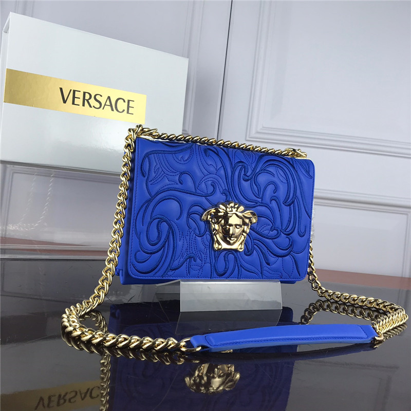 Versace AAA Quality Messenger Bags #720635