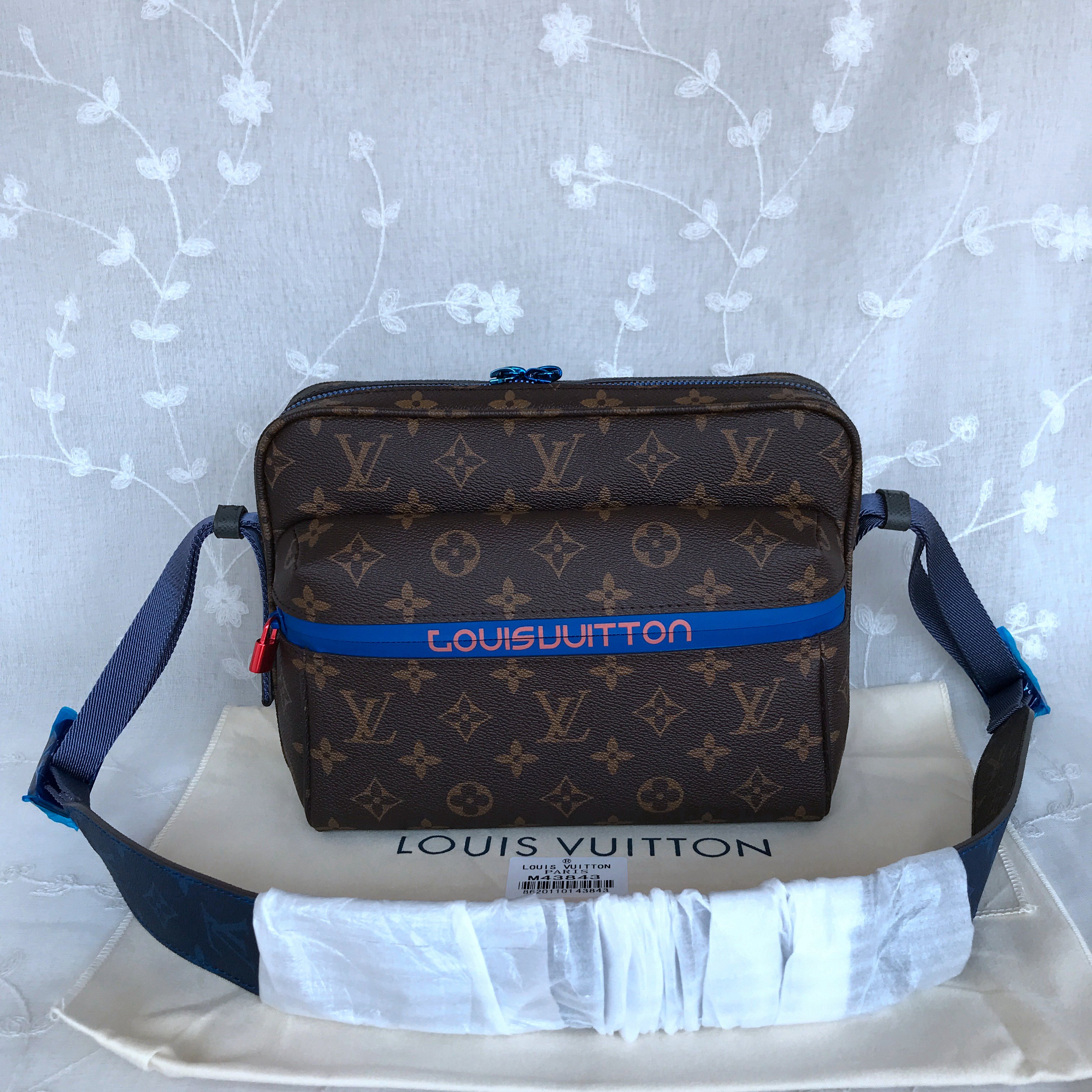 LV MESSENGER M43843