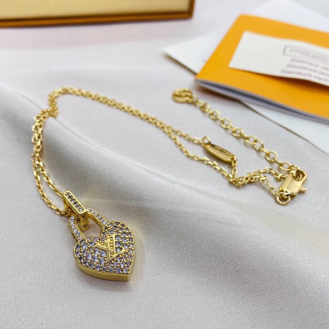 High Quality Louis Vuitton Replica Necklace
