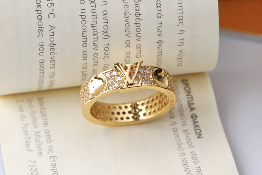 Designer Louis Vuitton Classic Ring