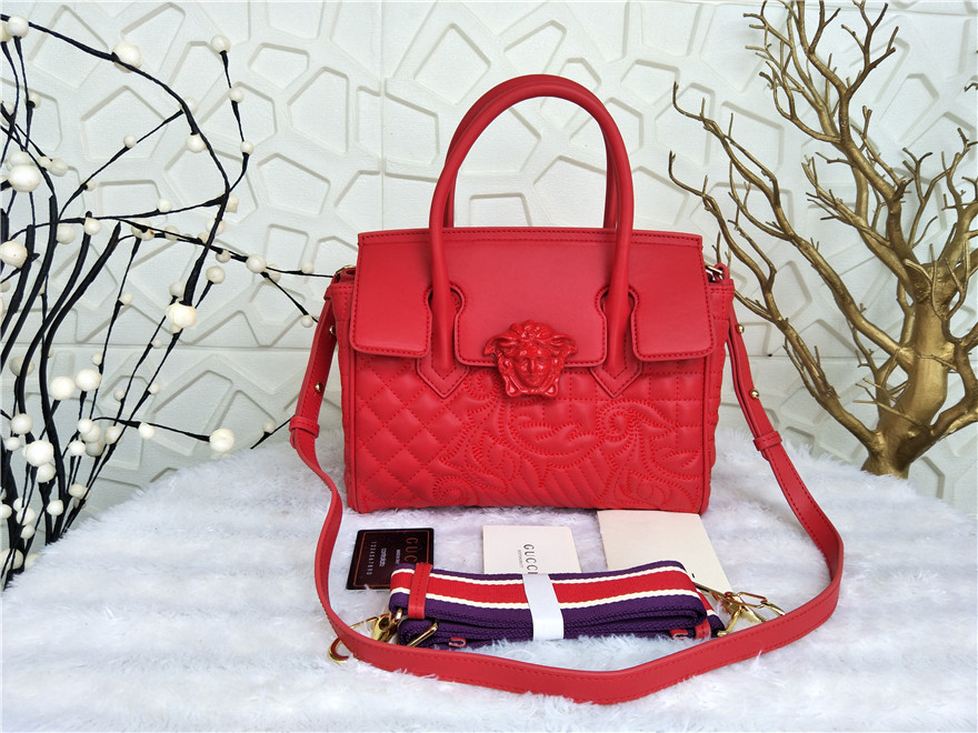 Versace AAA Quality Messenger Bags #596827