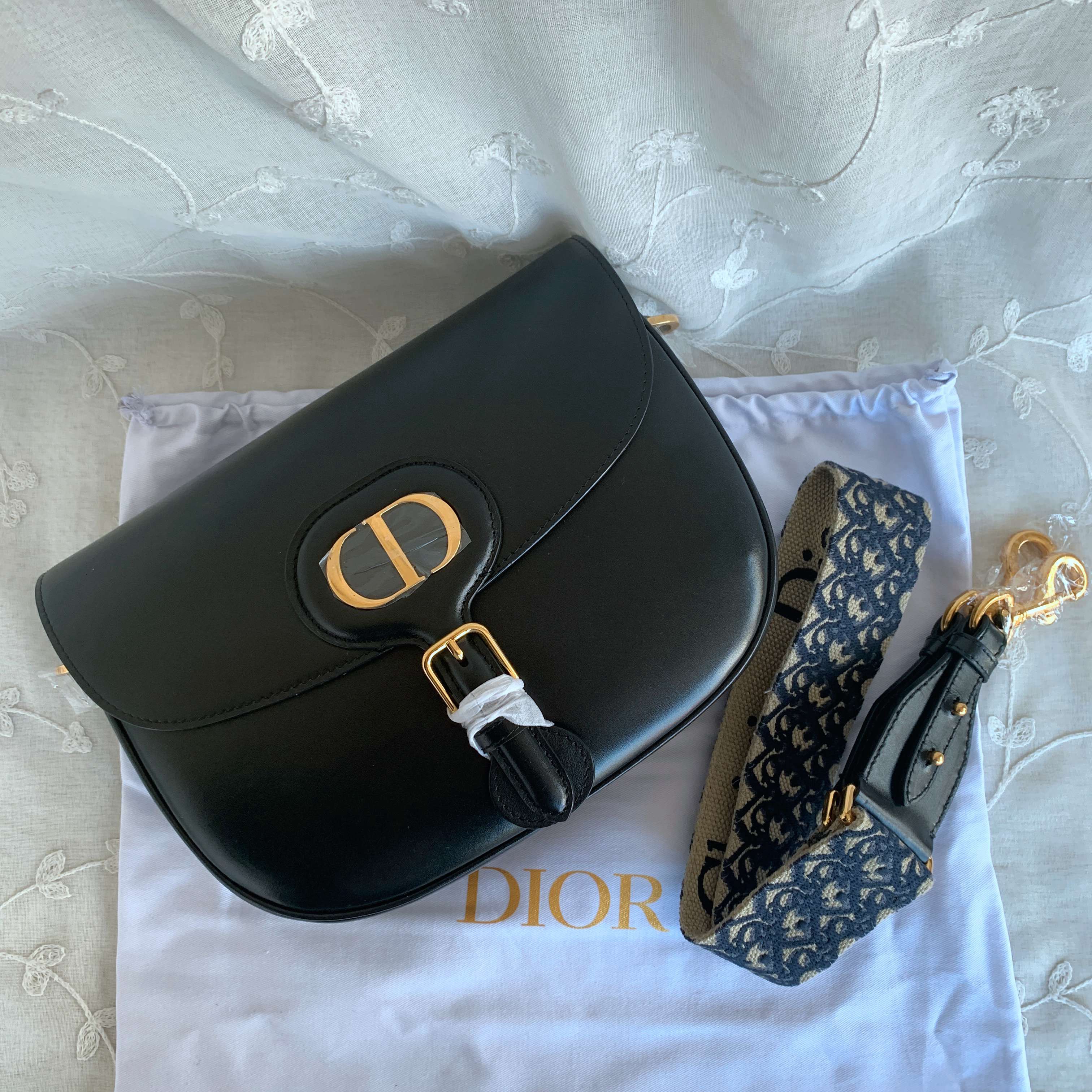 MEDIUM DIOR BOBBY BAG 27CM