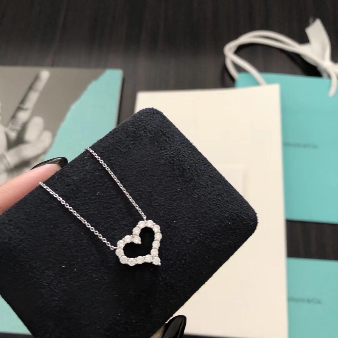 Tiffany heart-shaped full diamond necklace