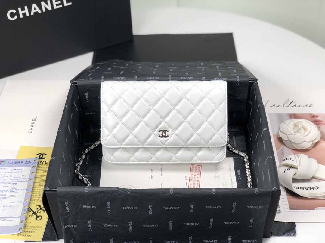 CHANEL WALLET ON CHAIN 33814