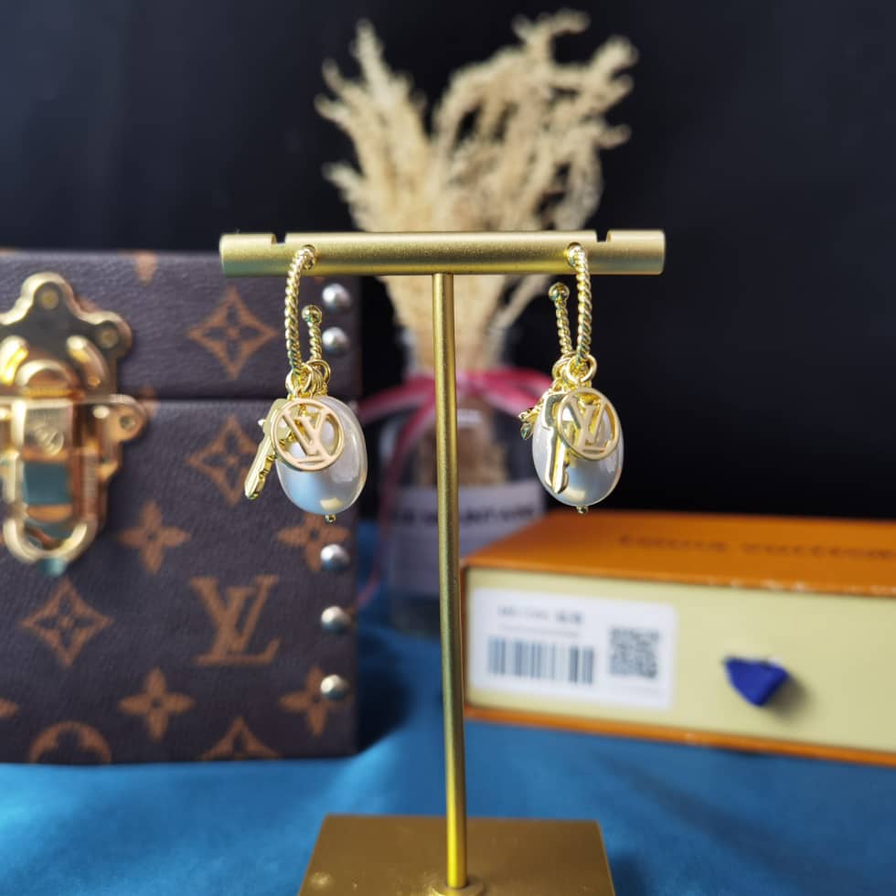 Louis Vuitton Best AAA Replica Earrings
