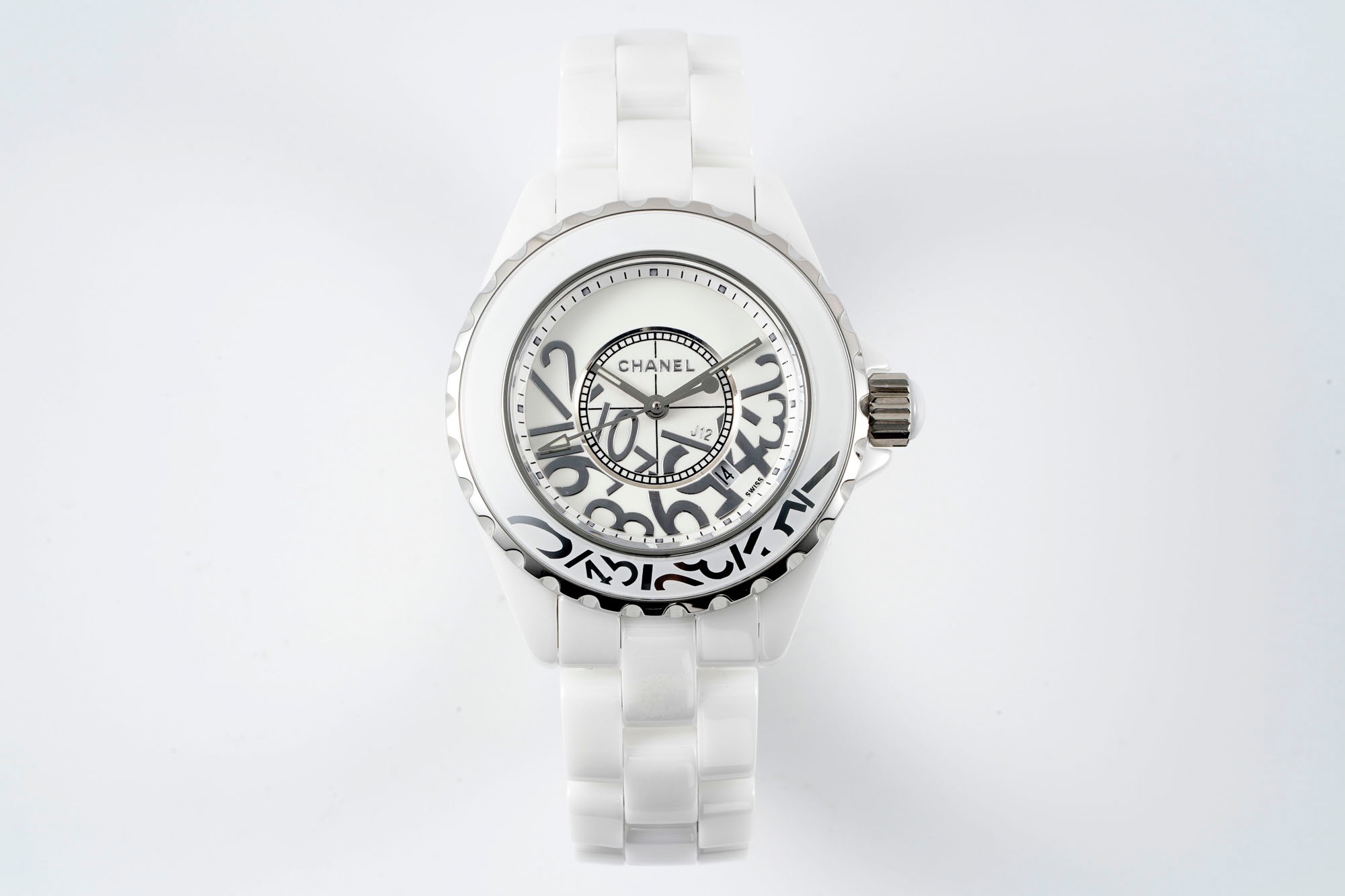 Chanel J12 series H5240 watch