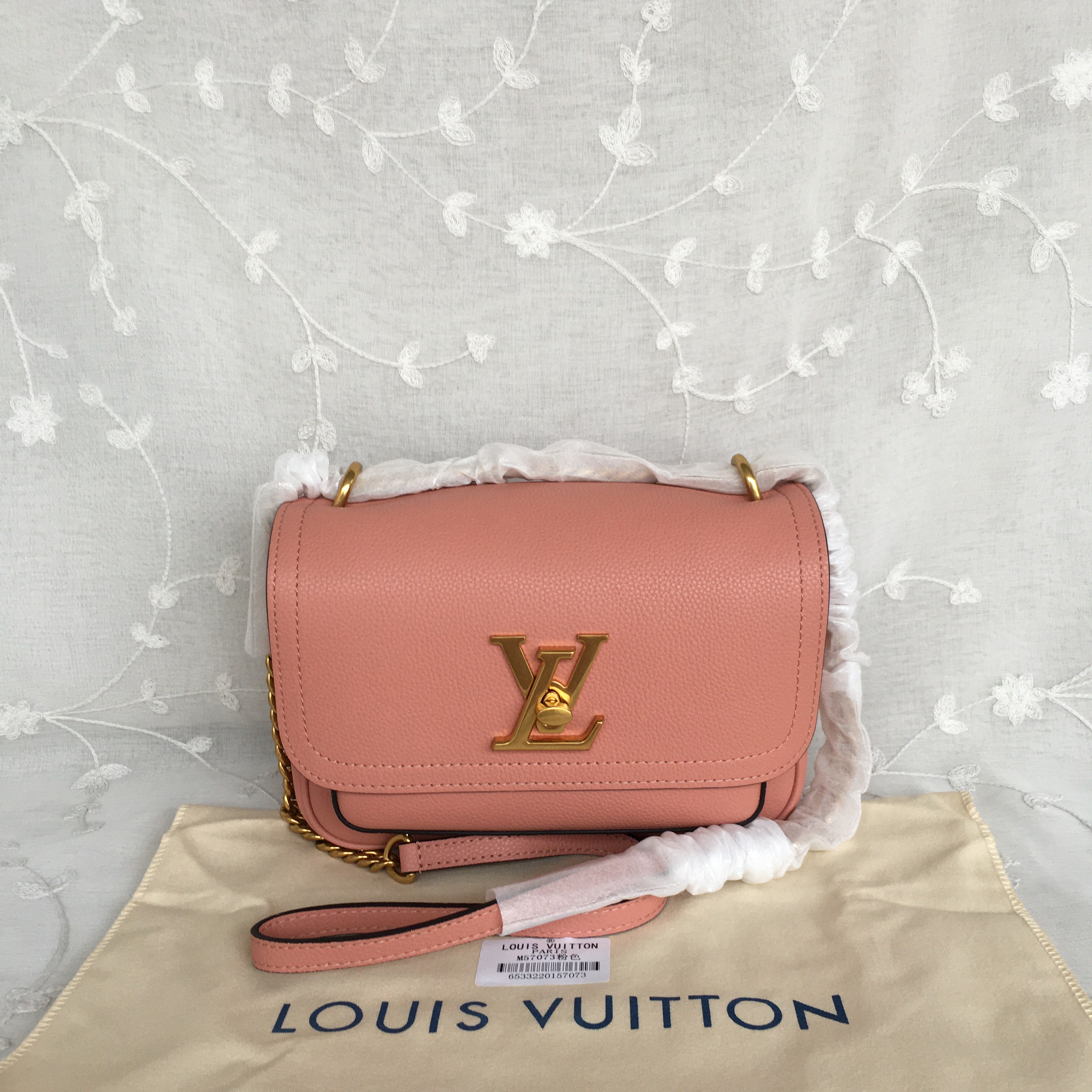LV LOCKME CHAIN PM M57073