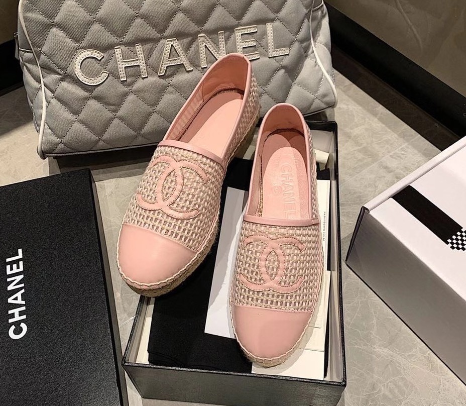 Chanel Shoes398
