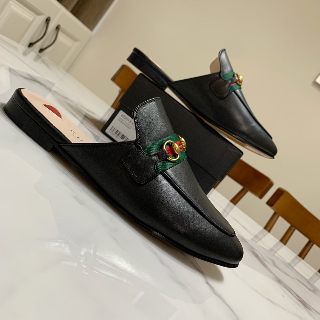 Gucci shoe349