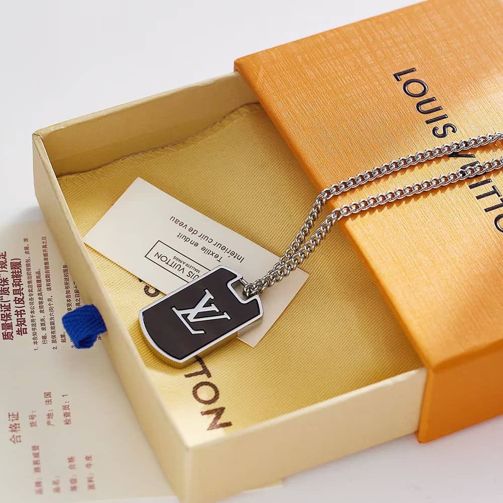 Louis Vuitton Best AAA Replica Necklace