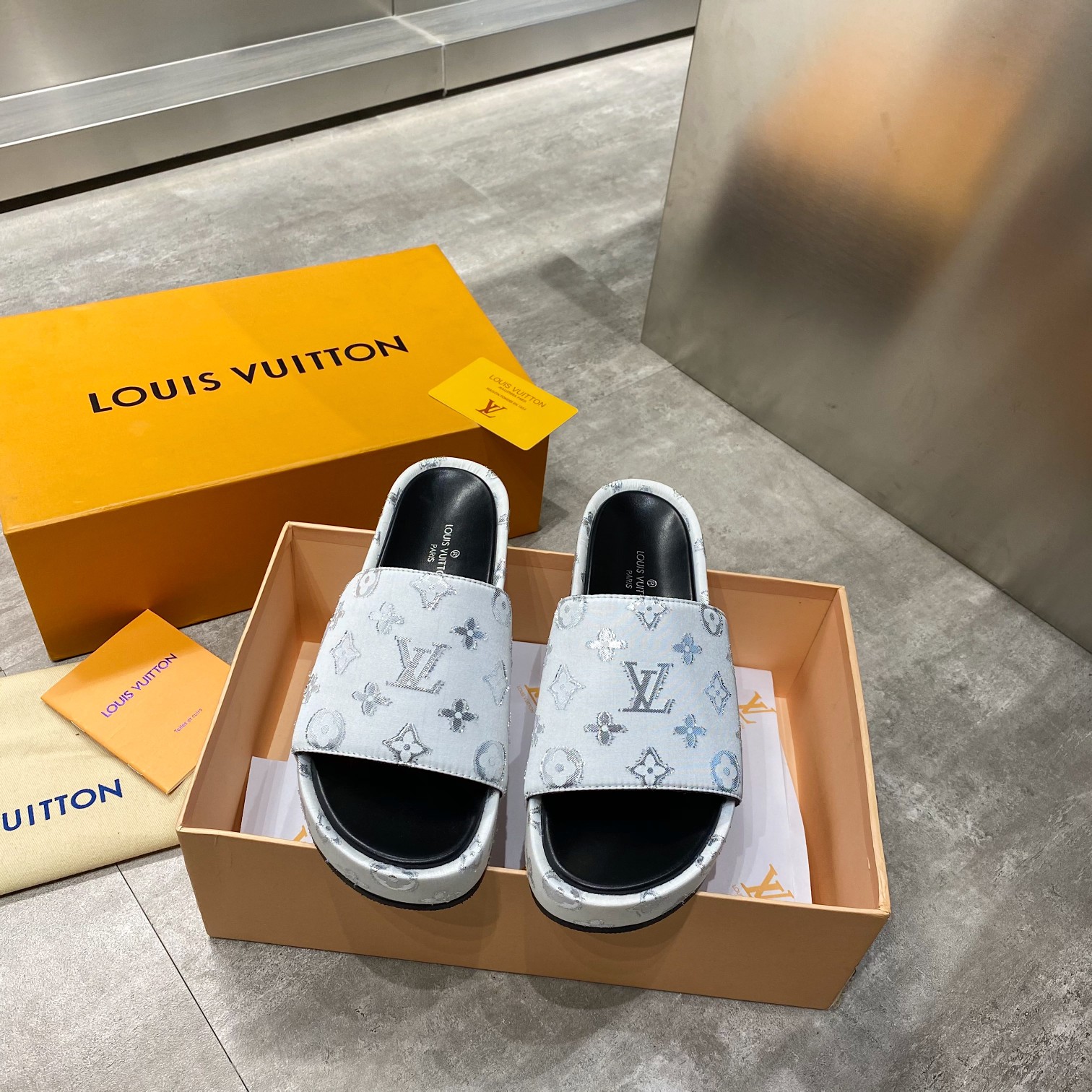 LV shoes11