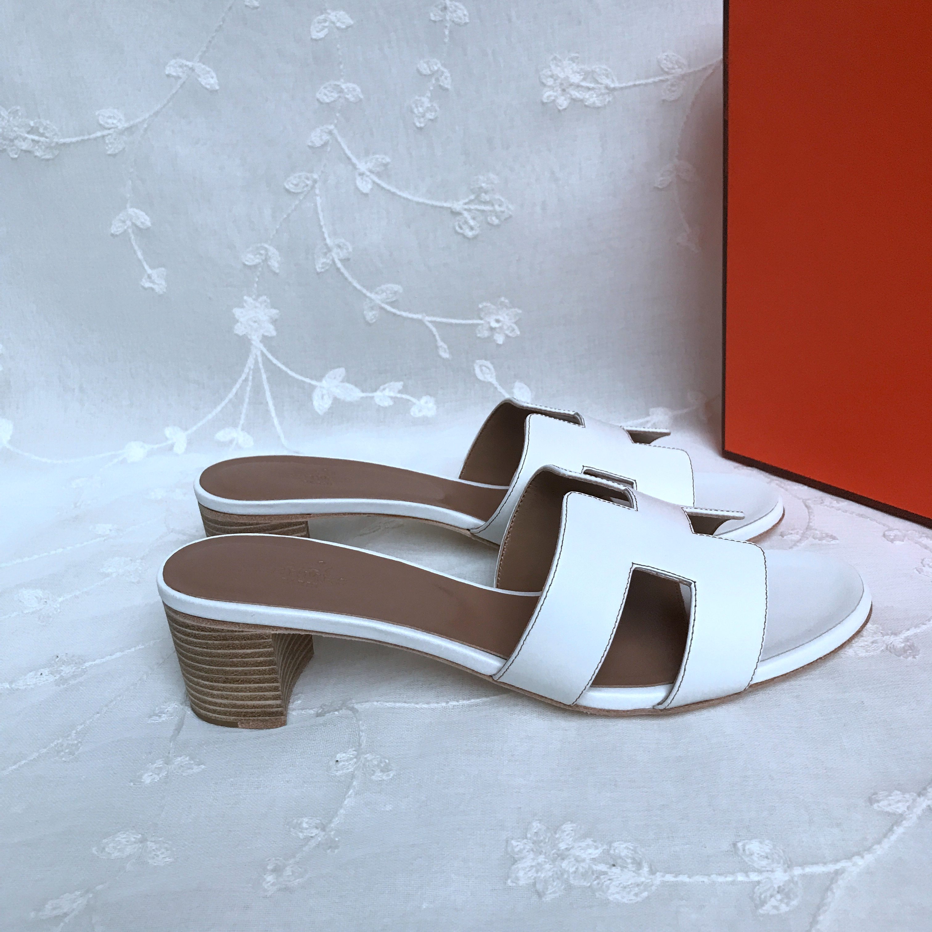 Hermes Block heel slippers 429667