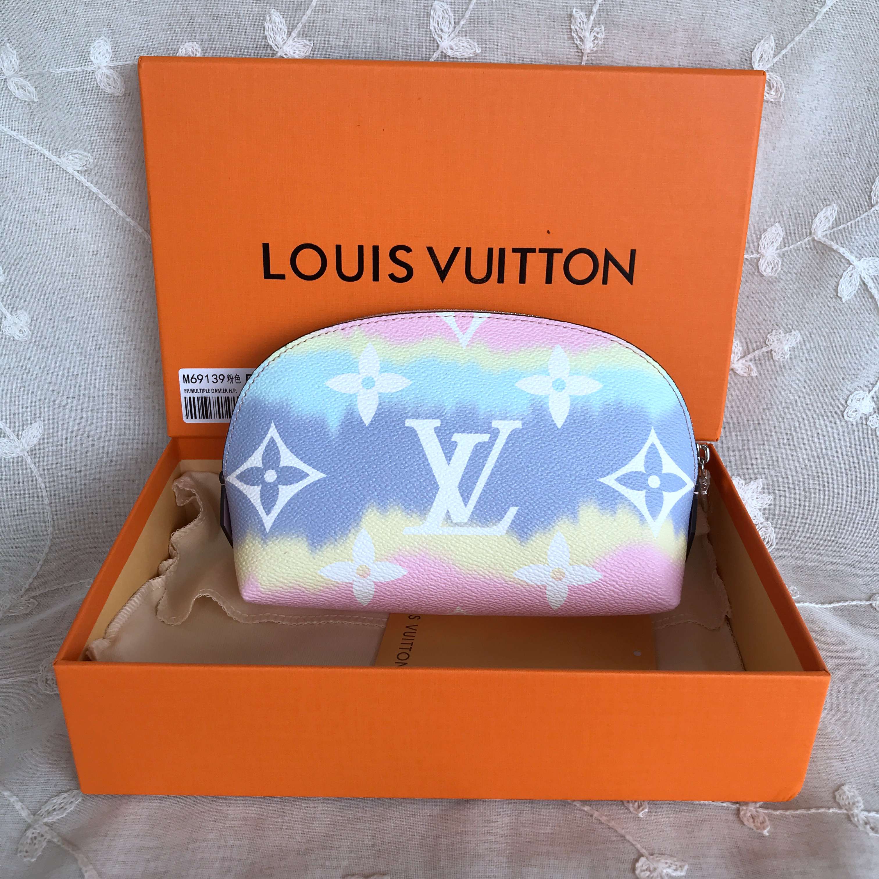 LV Wallet  M69139
