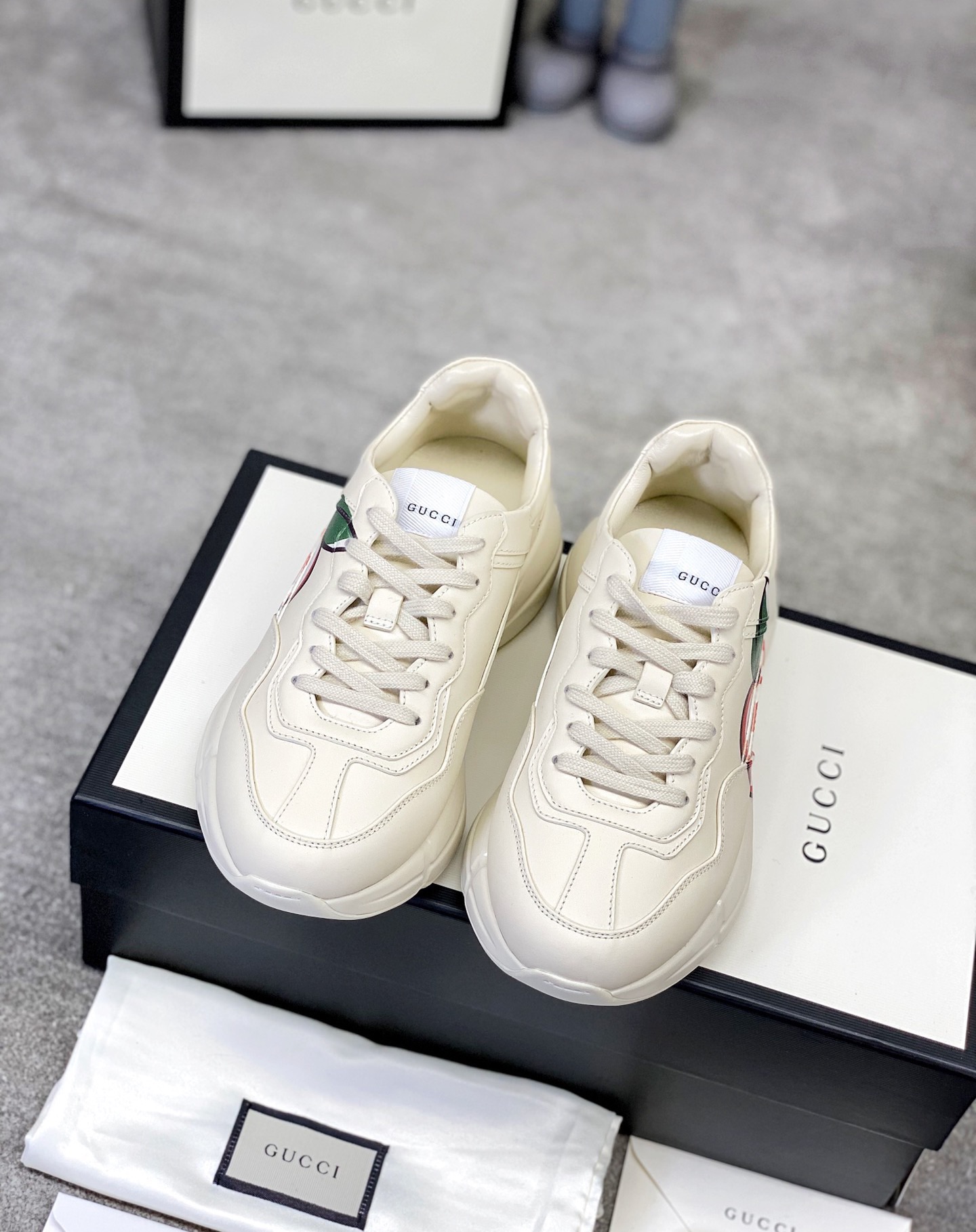 Gucci shoe46