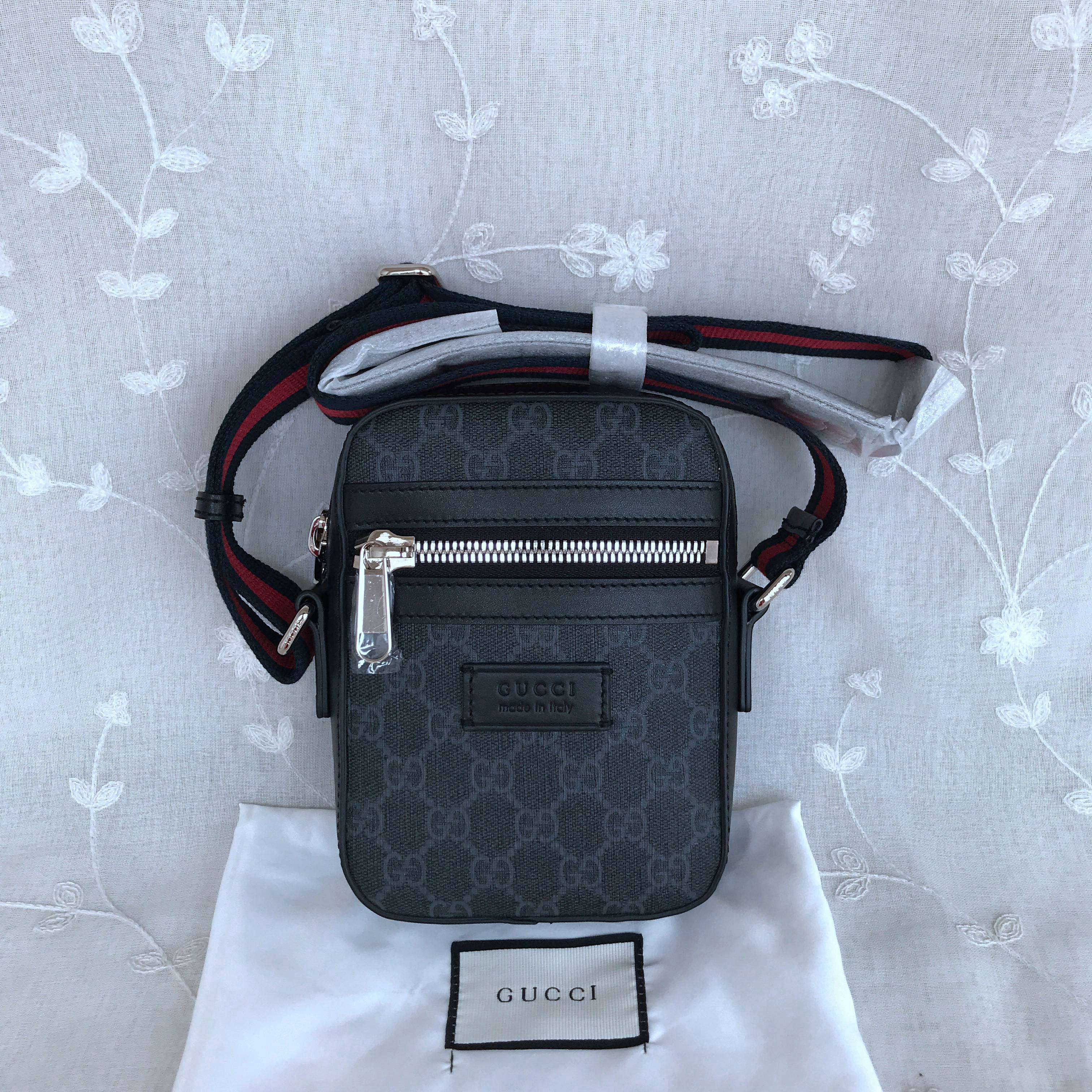 GUCCI Supreme messenger bag 598103