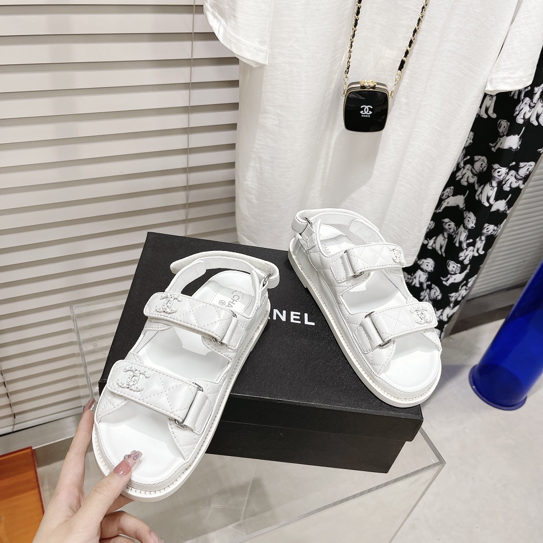 Chanel Shoes215