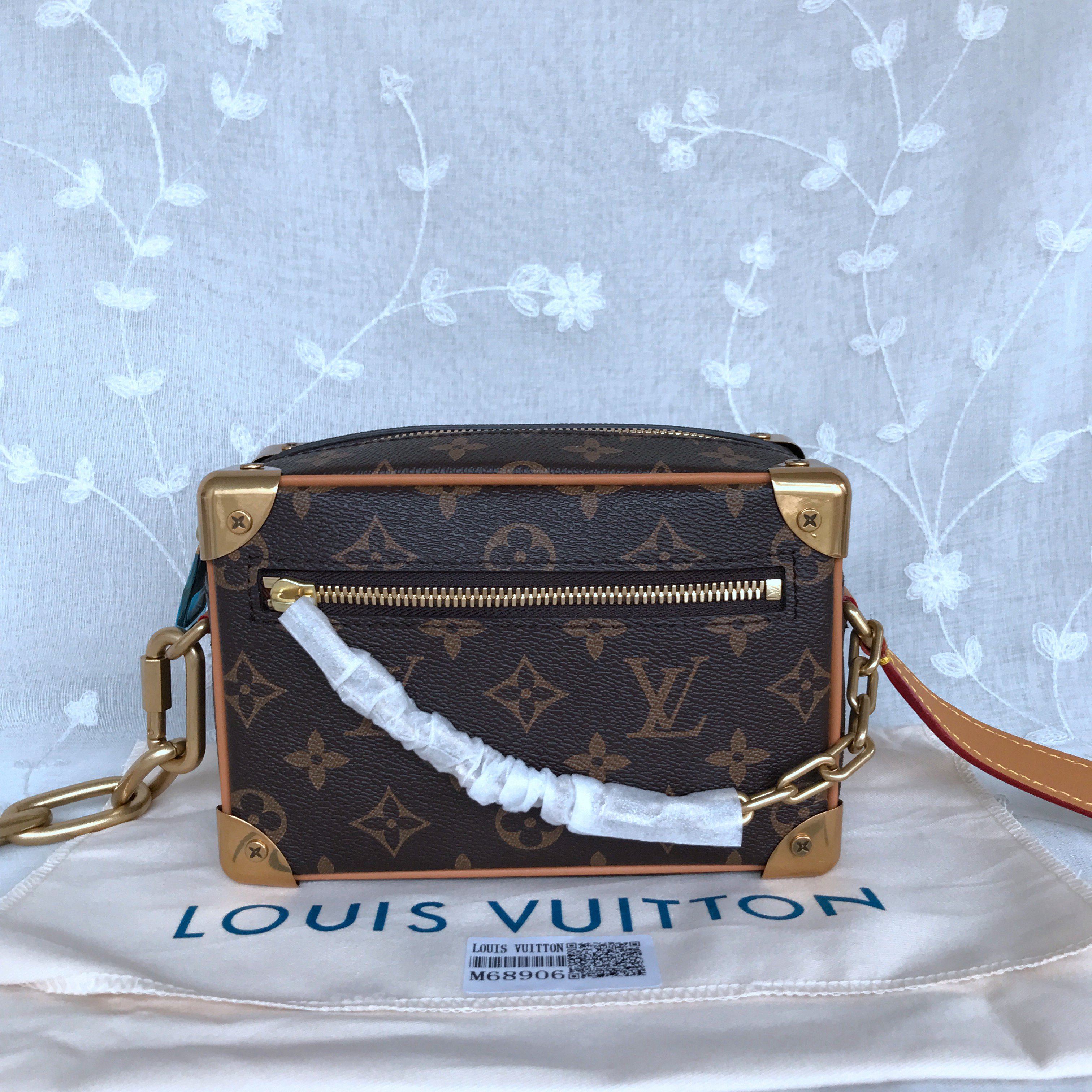 LV MINI SOFT TRUNK M68906