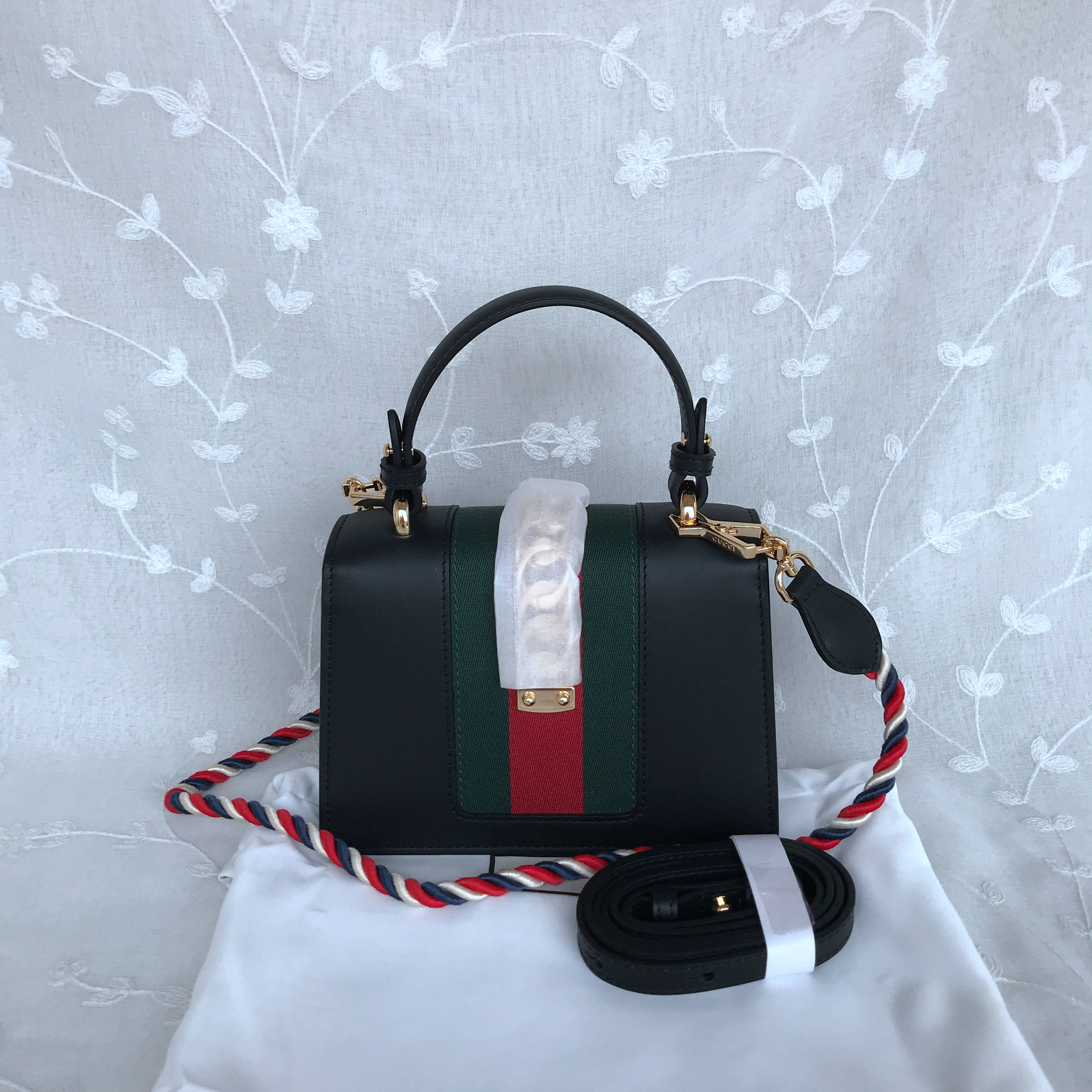 Gucci Sylvie leather mini bag 470270