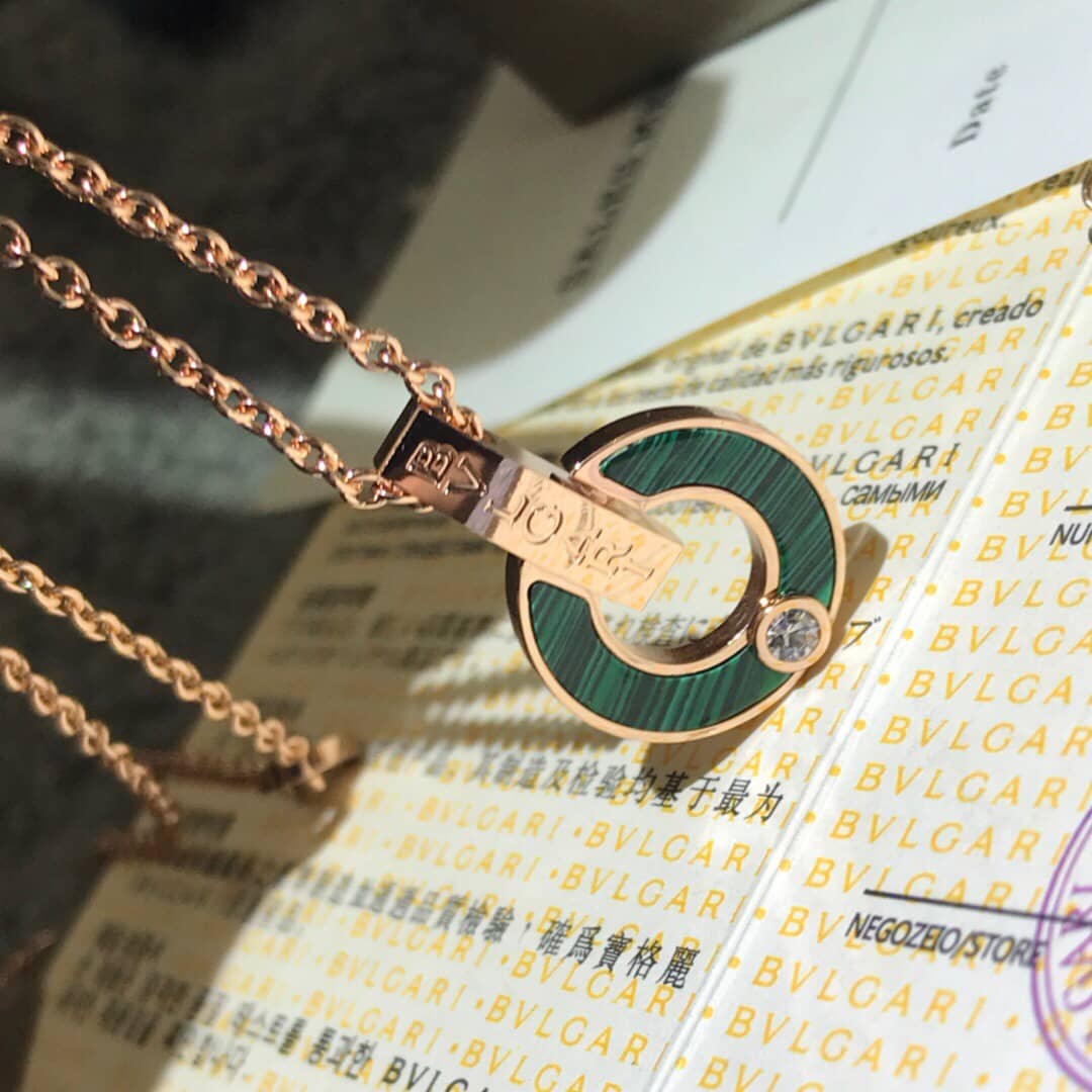 Fake Bvlgari Logo Necklace