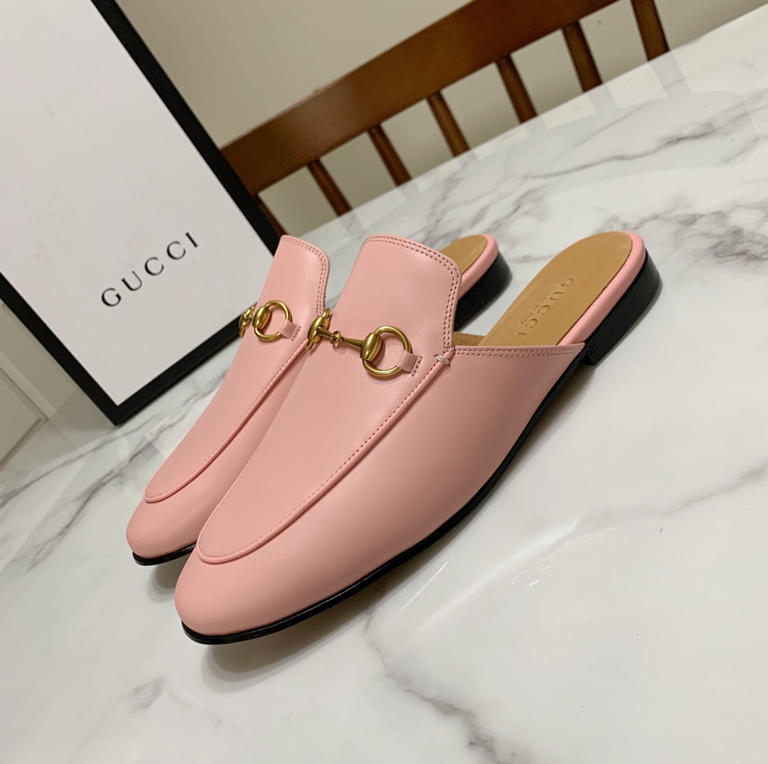 Gucci shoe251