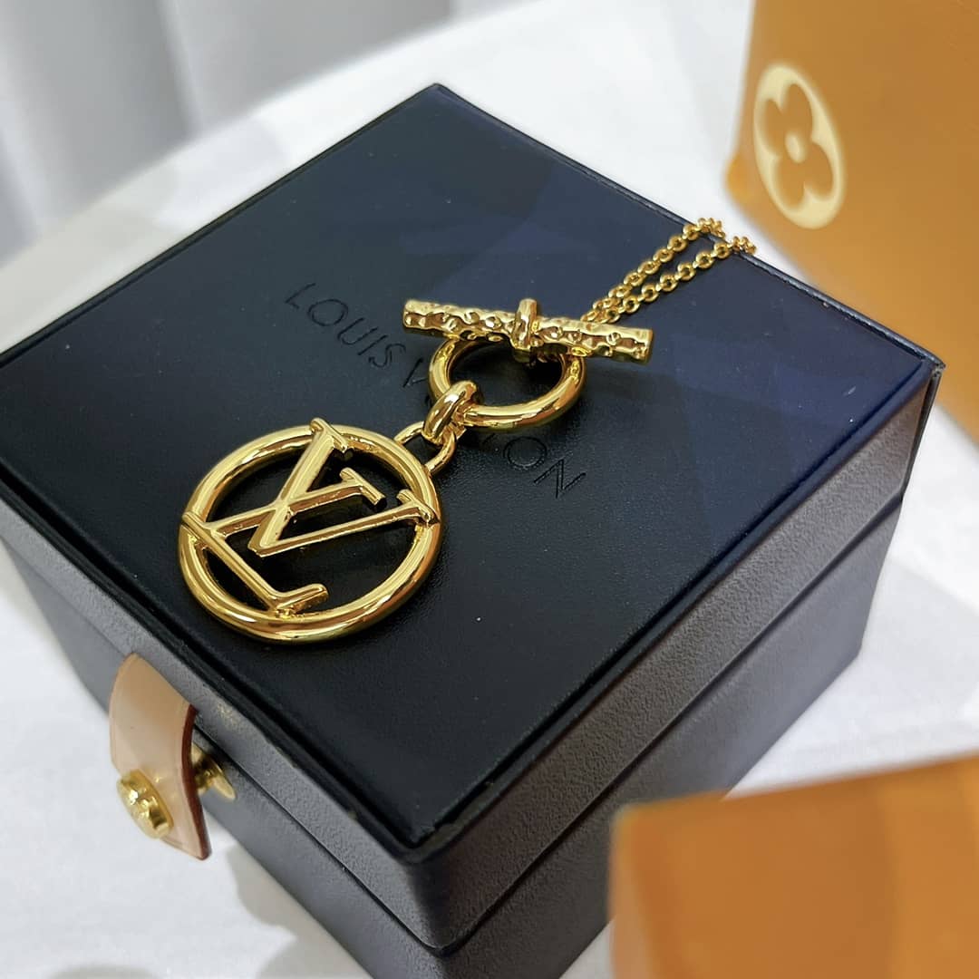 Luxury Louis Vuitton Classic AAA+ Necklace