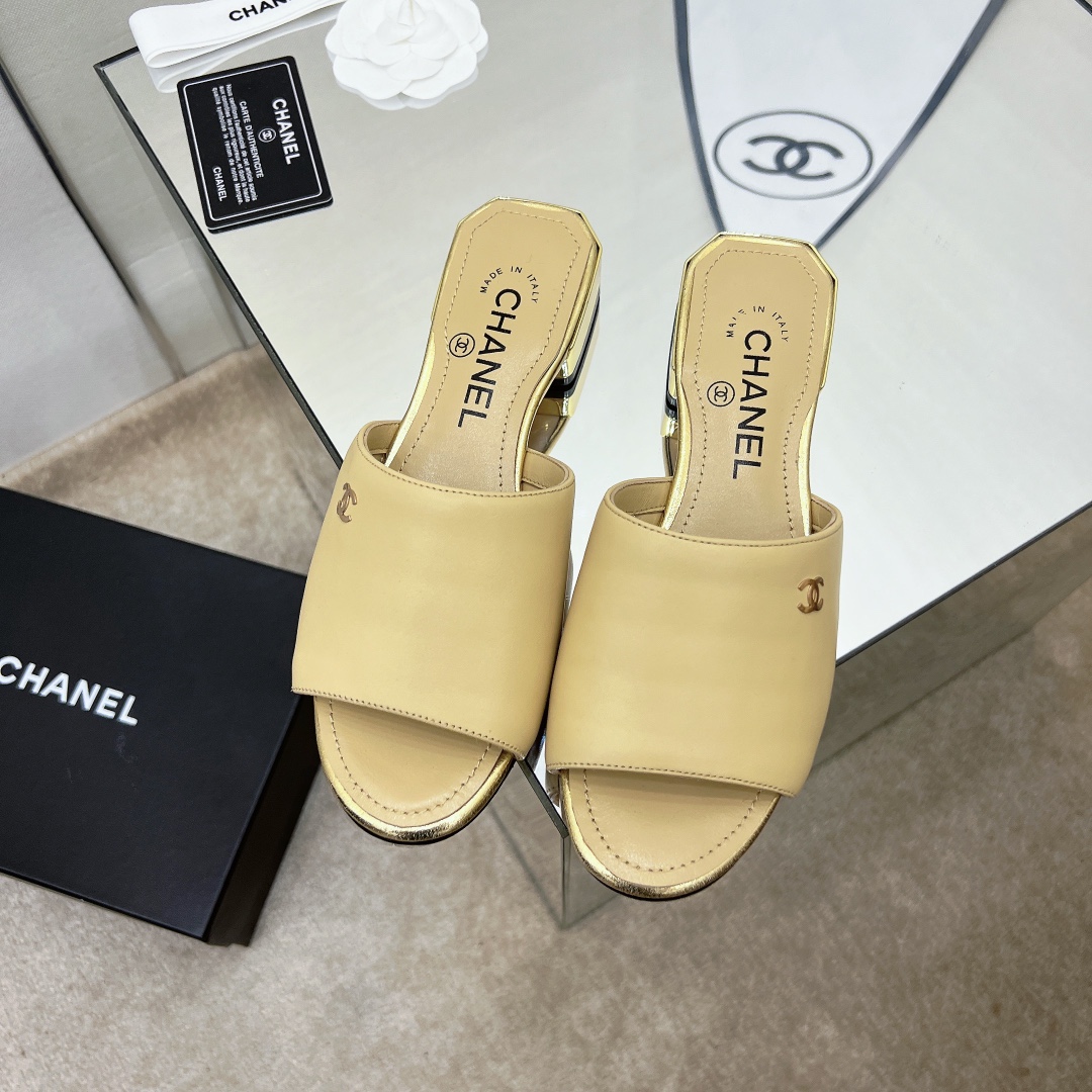 Chanel Shoes171