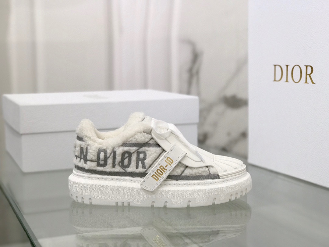 Dior shoes287